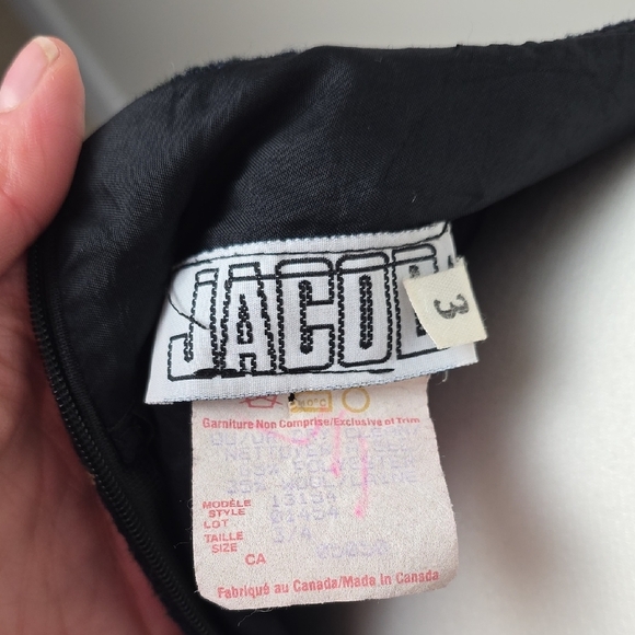 Jacob plaid wool blend skirt – size 3 – classic check print – made in Canada - Picture 6 of 8